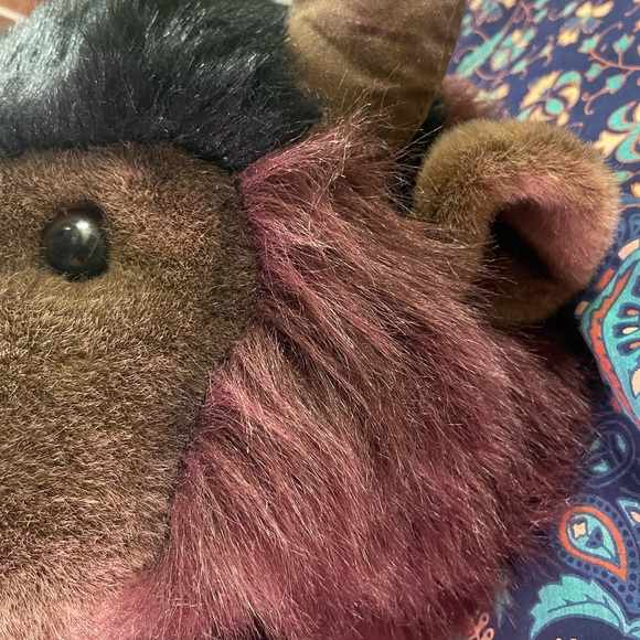 Stuffed Bison Wall Hanging - Picture 5 of 5